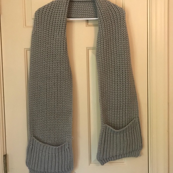 Scarf - Picture 1 of 1